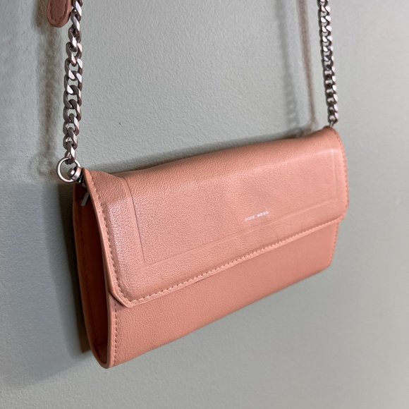 Pixie Mood Across Body Pink Peach with Silver Chain Vegan - Picture 7 of 10